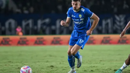 Gelandang Persib Bandung asal Kroasia Mateo Kocijan punya peran penting di area gelandang bertahan sebagai destroyer. 