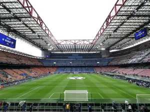 Gravina &#x002018;cannot imagine Euro 2032&#x002019; without Milan stadium but Rome may have two venues