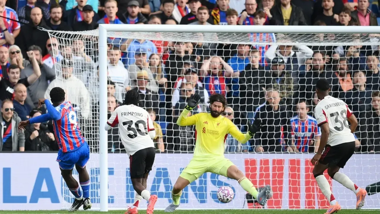 Highlights: Ex-Arsenal strikers sink Chelsea &amp; Liverpool