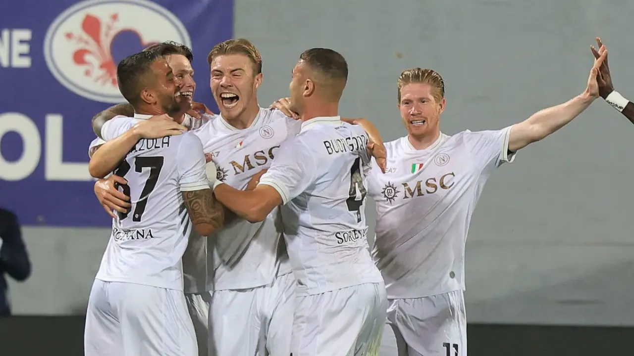 Hojlund picks favourite strikers and names top 3 in Serie A