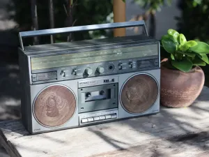 Ilustrasi radio