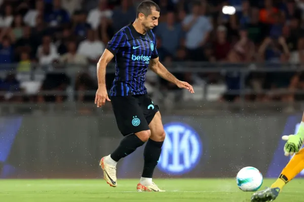 Inter Raih Kemenangan Penting di Cagliari, Mkhitaryan Sebut Tim Bisa Bersaing di Semua Kompetisi (2)