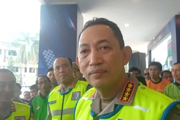 Kapolri Jenderal Listyo Sigit Prabowo acara Syukuran Hari Lalu Lintas Bhayangkara ke-70 di Auditorium Mutiara PTIK, Jakarta Selatan, Senin (22/9/2025).