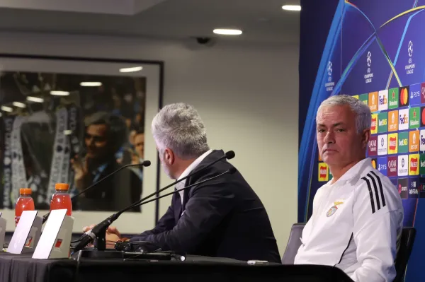 Kembali di Liga Champions, Mourinho Pimpin Benfica di Stamford Bridge (2)