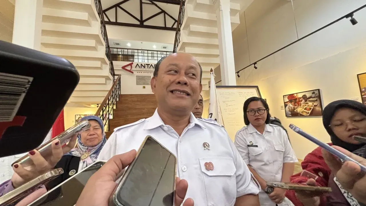 Kepala Badan Gizi Nasional (BGN), Dadan Hindayana, menyebut anggaran MBG per hari capai Rp 1,2 Triliun
