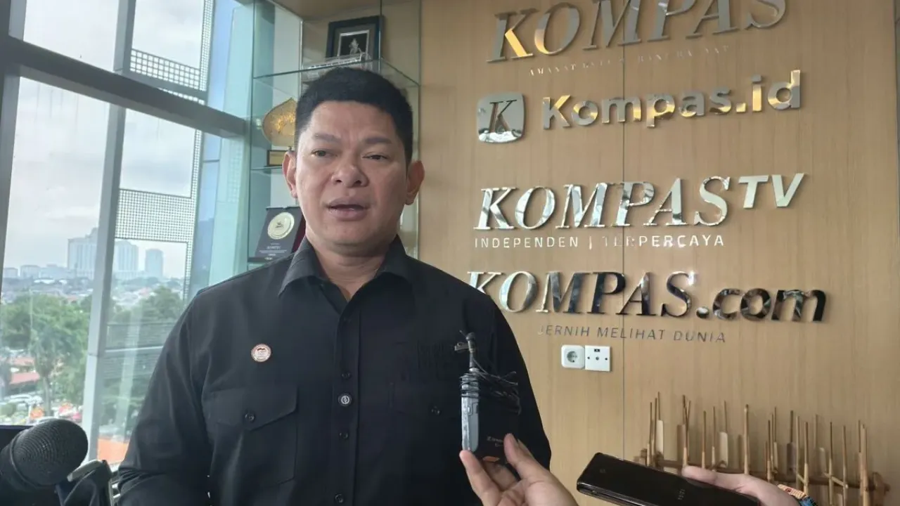 Ketua Komite Olimpiade Indonesia (NOC Indonesia), Raja Sapta Oktohari, berbicara dalam kunjungannya ke Menara Kompas, Jakarta, pada Senin (29/9/2025).