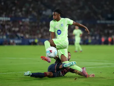 Key Barcelona defender receives medical clearance ahead of PSG clash