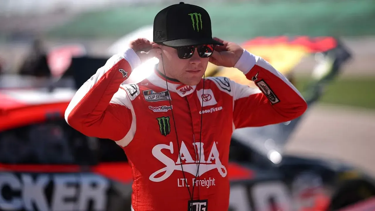 Kontroversi di JGR: Hamlin dan Gibbs Berseteru di Tengah Persiapan Kansas