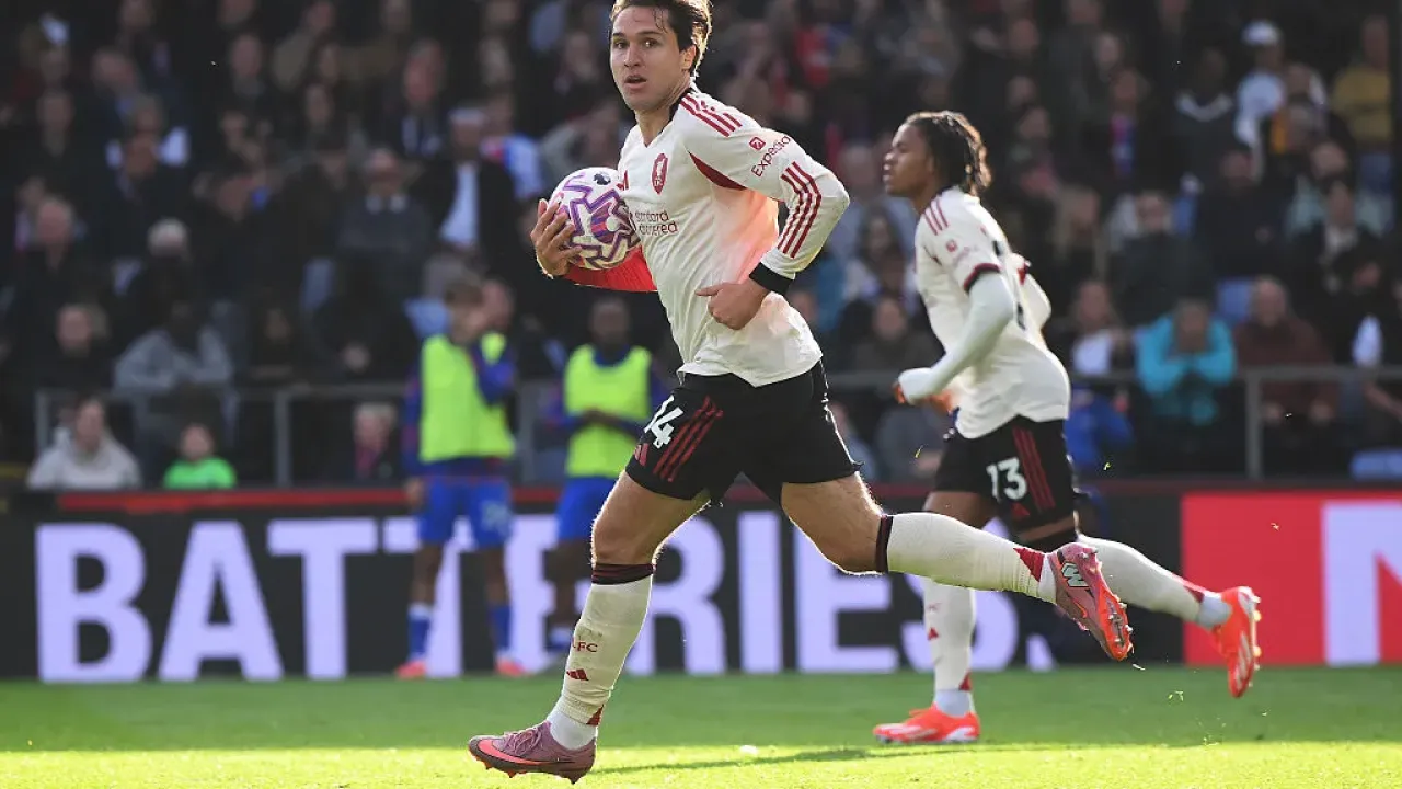 Liverpool star surprisingly left out of squad to face Galatasaray