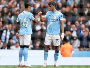 Manchester City Hancurkan Burnley 5-1, Nunes dan Nico Bawa Performa Menjanjikan (1)