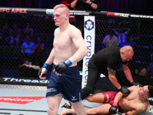 Mantas Kondratavicius def. Dani Barbir - DWCS 83