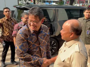 Menkeu Purbaya menemui Kepala BGN Dadan Hindayana di Gedung BGN, Jakarta Pusat, Jumat (26/9/2025). 
