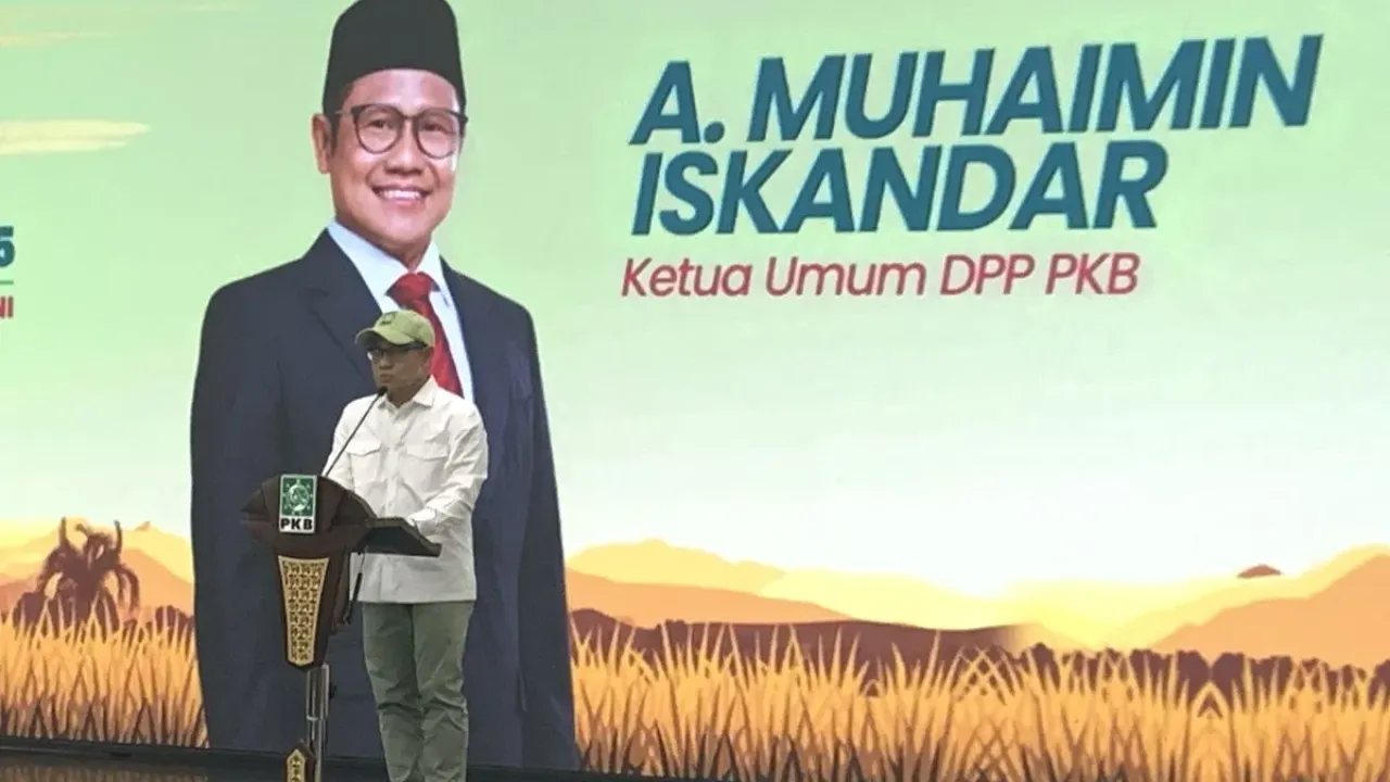 Menteri Koordinator Bidang Pemberdayaan Masyarakat (Menko PM) Muhaimin Iskandar atau Cak Imin di Kantor DPP PKB, Jakarta Pusat, Rabu (24/9/2025).