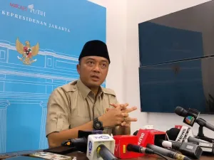 Menteri Sekretaris Negara Prasetyo Hadi di Kompleks Istana, Jakarta, Jumat (19/9/2025).