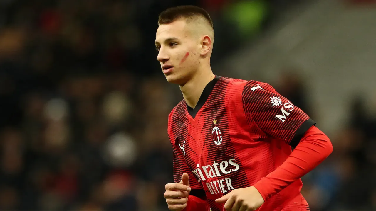 Milan wonderkid Francesco Camarda gets his first Serie A goal
