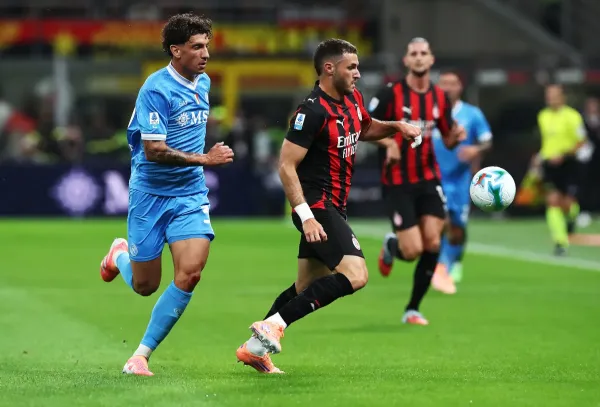 Napoli Tersungkur di San Siro, Milan Menang 2-1 (1)
