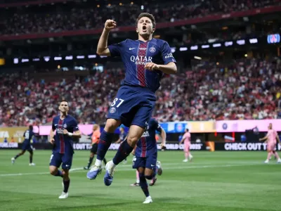 Official | PSG&#x002019;s Khvicha Kvaratskhelia out of Barcelona tie, Joao Neves &amp; Vitinha make squad