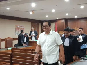 Pemilik PT Lawu Agung Mining (PT LAM), Windu Aji Sutanto saat sidang di Pengadilan Tipikor, Jakarta Pusat, Rabu (13/8/2025)