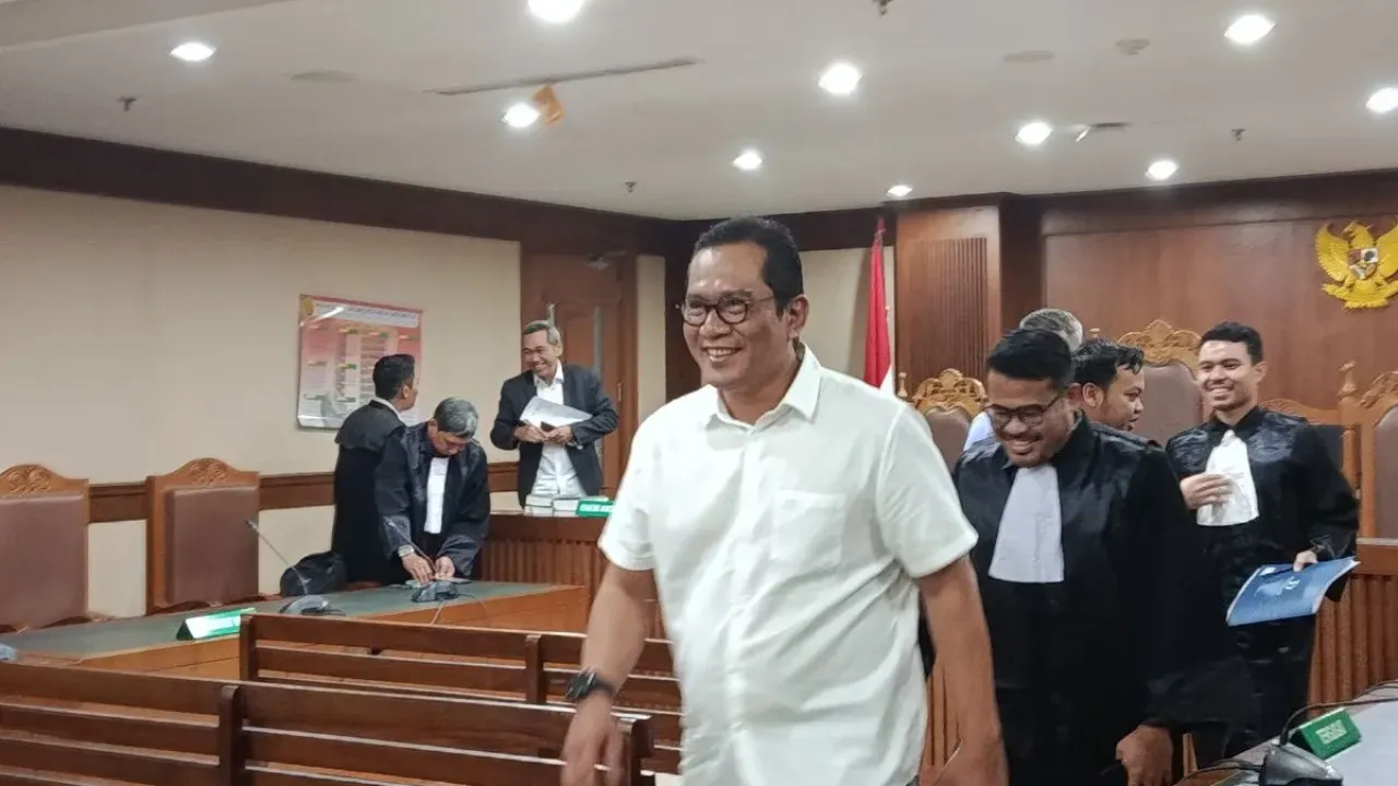 Pemilik PT Lawu Agung Mining (PT LAM), Windu Aji Sutanto saat sidang di Pengadilan Tipikor, Jakarta Pusat, Rabu (13/8/2025)