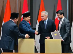 Penandatanganan kerja sama Indonesia dan Kanada oleh Presiden RI Prabowo Subianto dan PM Kanada Mark Carney di Ottawa, Kanada, Rabu (24/9/2025). 