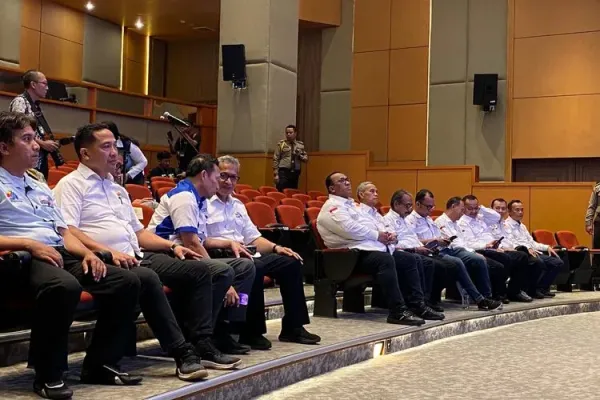 Perwakilan massa buruh yang berdemo di Kompleks Parlemen, Jakarta diterima Ketua DPR RI Puan Maharani, Senin (22/9/2025).