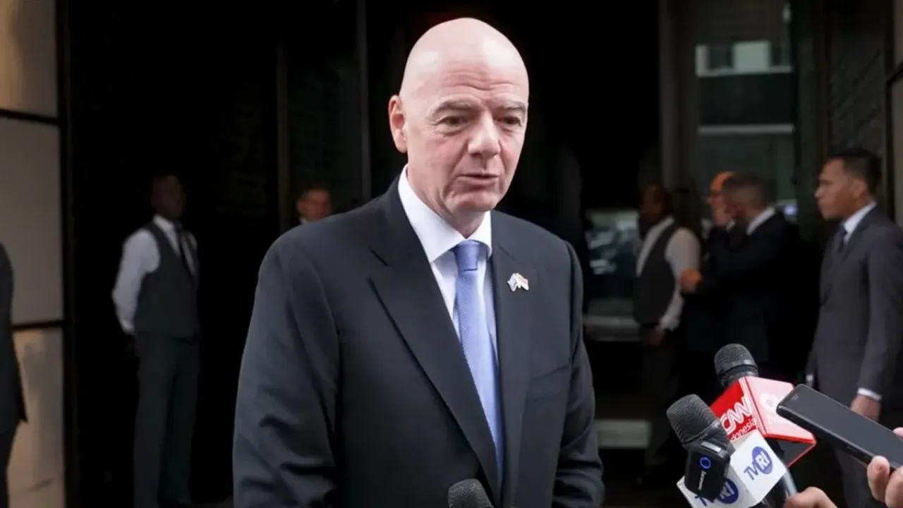 Presiden FIFA Gianni Infantino usai bertemu Presiden Prabowo Subianto di AS, Rabu (24/9/2025). 