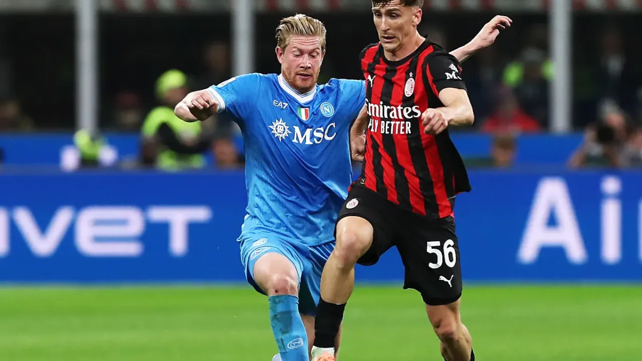 Pulisic Bawa Milan Menang Dramatis atas Napoli (2)