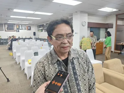Putra tokoh Partai Komunis Indonesia (PKI) DN Aidit, Ilham Aidit ditemui di Kompas Institute, Jakarta, Selasa (30/9/2025).