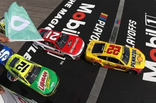 Randal Burnett Direkrut Jadi Pemandu Kru Baru Zilisch di NASCAR (3)