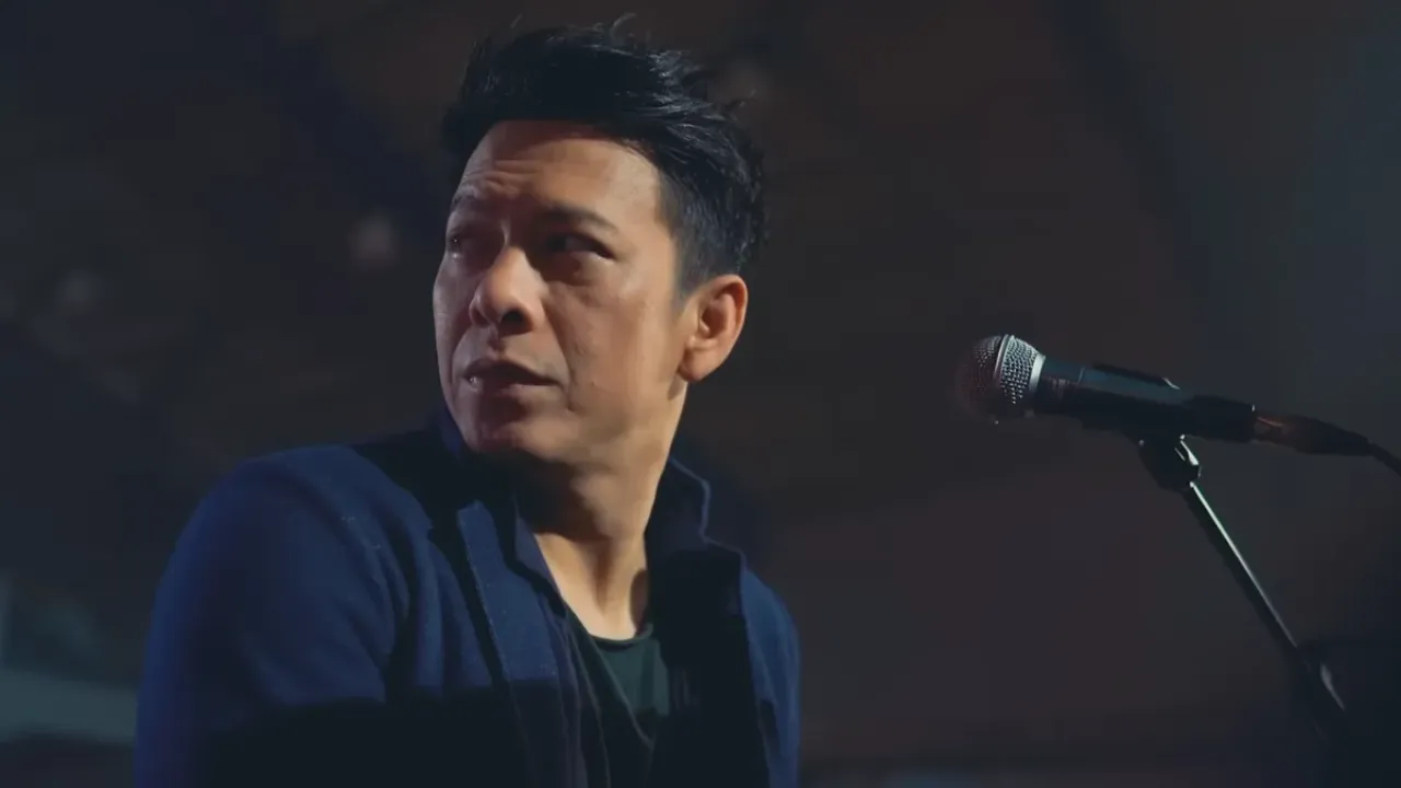 Screenshot video klip Little Old Man - Caessaria feat. Ariel Noah