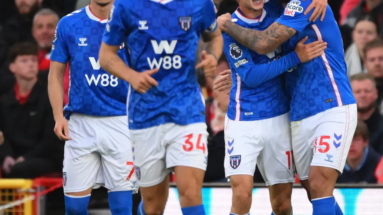 Semangat Pantang Menyerah Sunderland Bawa Kenaikan Liga Premier