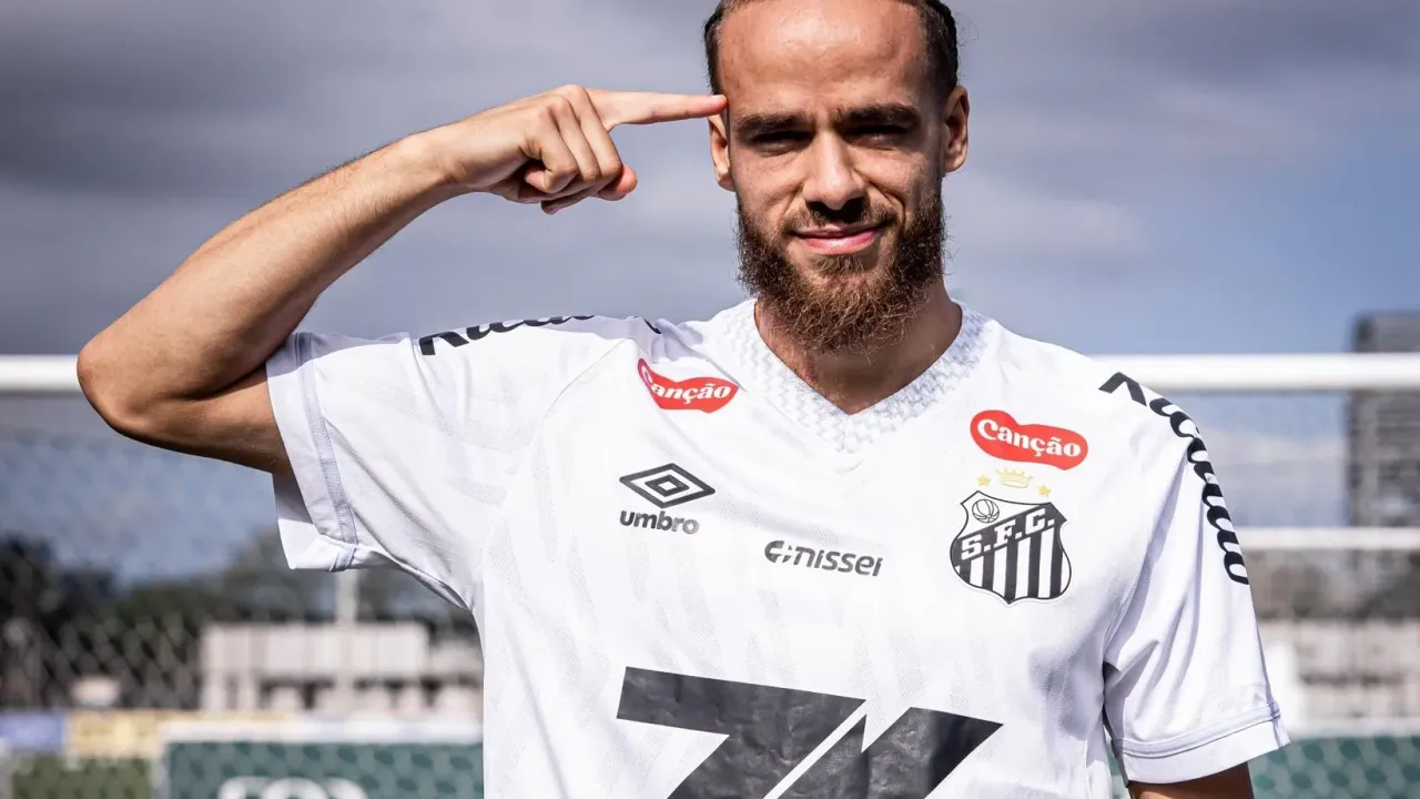 Serie A club tweaks new signing's name to dodge pun ��