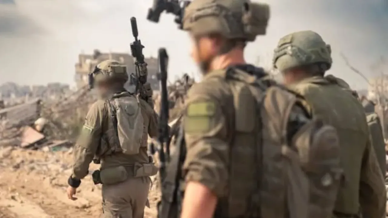 Soldiers from the IDF's Nahal Brigade operate in the Zeitoun nighborhood in northern Gaza, Septemeber 7. 2025. (credit: IDF SPOKESPERSON'S UNIT)