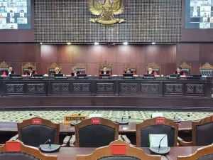 Suasana sidang MK dihadiri delapan hakim MK, Senin (29/9/2025)