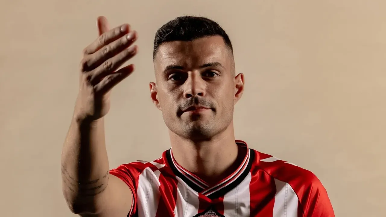 Sunderland Rangkul Posisi Empat Besar Usai Kemenangan Dramatis (3)