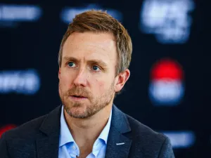 UFC Perth Tetap Jalankan Pertarungan Meski Penjualan Tiket Surut