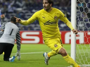 Villarreal and Real Zaragoza icon exits intensive care after stroke