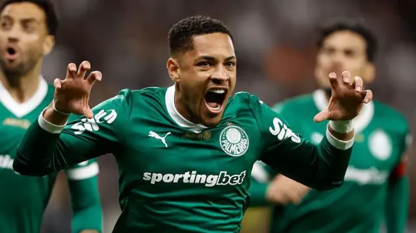 Vitor Roque celebrates a goal for Palmeiras