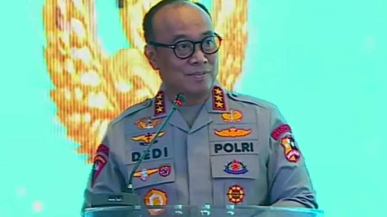 Wakil Kepala Kepolisian Republik Indonesia (Wakapolri) Komjen Dedi Prasetyo dalam acara dialog publik Polri, Senin (29/9/2025).