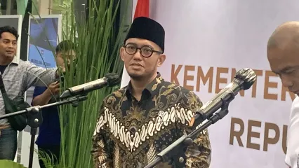 Wakil Menteri Haji dan Umrah RI Dahnil Azhar Simanjuntak saat ditemui di Kantor Kemenhaj, Jakarta Pusat, Selasa (30/9/2025).