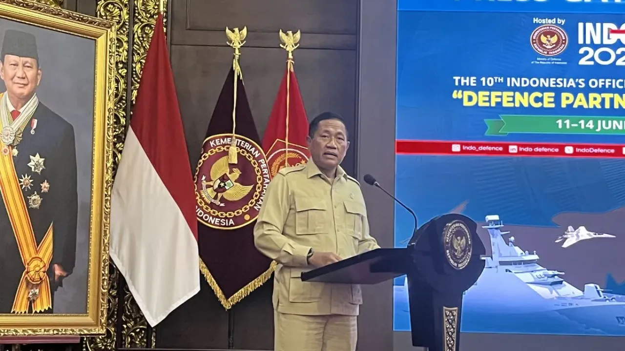 Wakil Menteri Pertahanan RI Marsekal Madya TNI (Purn) Donny Ermawan dalam media gathering di Jakarta, Rabu (4/6/2025).