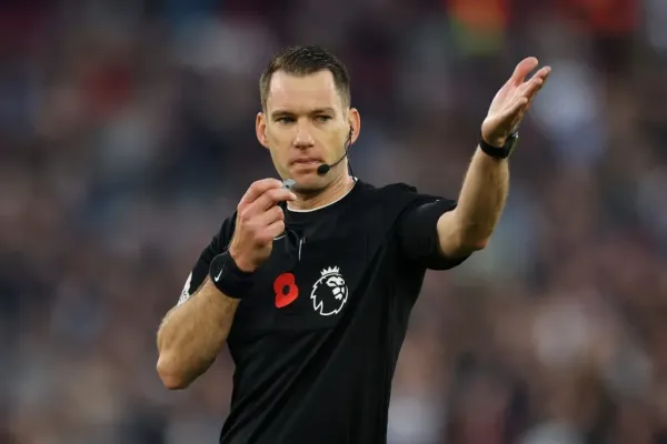 Wasit Jarred Gillett Akan Pimpin Laga Arsenal vs Newcastle (2)