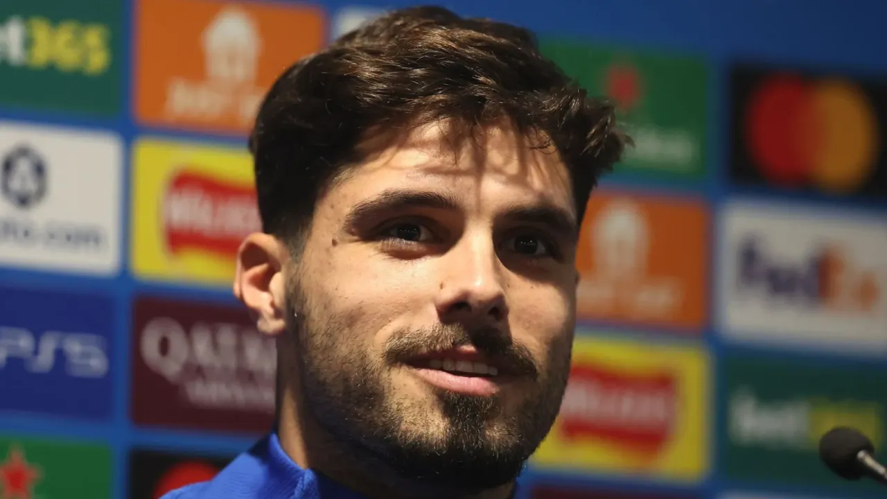 Winger names one thing Chelsea need after &#x00201c;unbelievable&#x00201d; red card mistakes