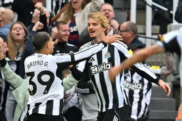 �� Penalty drama & Woltemessi joy: Premier League clash delivers