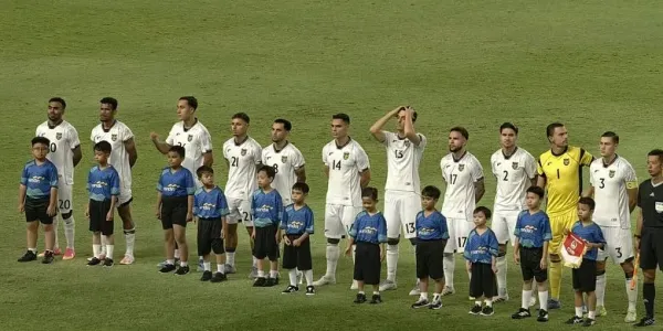 Pemain Timnas Indonesia berpose jelang laga FIFA Matchday kontra Lebanon. Duel Timnas Indonesia vs Lebanon digelar di Stadion Gelora Bung Tomo, Surabaya, Senin (8/9/2025).