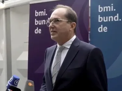 German Minister of the Interior Alexander Dobrindt makes a statement on the drones that were spotted near Munich Airport the previous day. Around 20 flights were canceled at Munich Airport on Thursday evening due to drone sightings. Patrick von Frankenberg/dpa