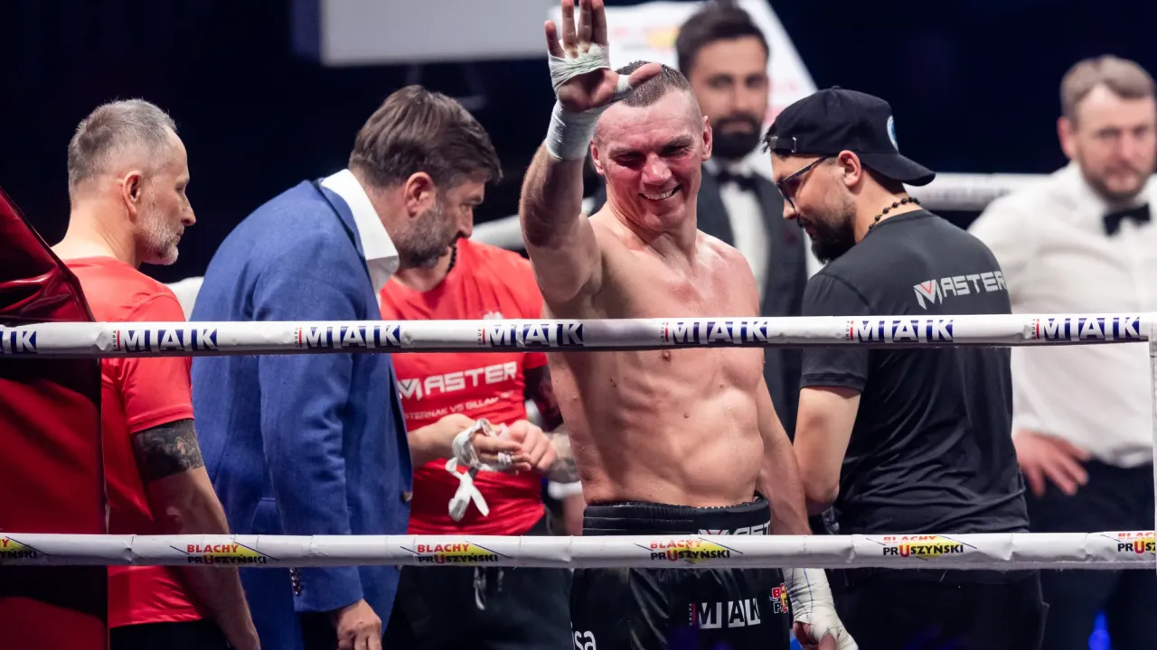 Mateusz Masternak is fighting during the Knockout Boxing Night KBN 34 in Wroclaw, Poland, on April 20, 2024. (Photo by Foto Olimpik/NurPhoto via Getty Images)