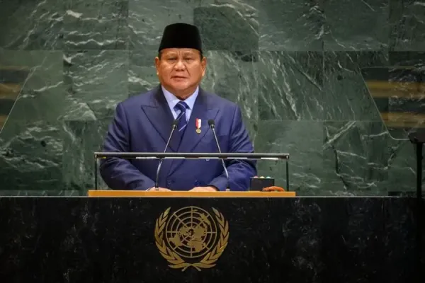 Presiden Republik Indonesia Prabowo Subianto saat berpidato dalam Sidang Majelis Umum Ke-80 Perserikatan Bangsa-Bangsa (PBB) di Markas Besar PBB, Manhattan, New York, Selasa (23/9/2025). Pidato Prabowo di KTT PBB tentang Palestina disorot media arus utama Malaysia, dari BERNAMA hingga The Star.