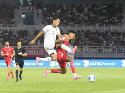Aksi Marselino Ferdinan dalam duel Timnas Indonesia vs Lebanon yang digelar di Stadion Gelora Bung Tomo, Surabaya, Senin (8/9/2025). Marselino dikabarkan masuk skuad Timnas untuk SEA Games 2025.