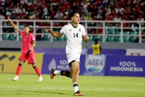 Pemain Timnas U23 Indonesia Rafael Struick jelang laga Grup J Kualifikasi Piala Asia U23 2026 melawan Korea Selatan yang berakhir dengan skor 1-0 di Stadion Gelora Delta Sidoarjo, Jawa Timur, Selasa (9/9/2025) malam.